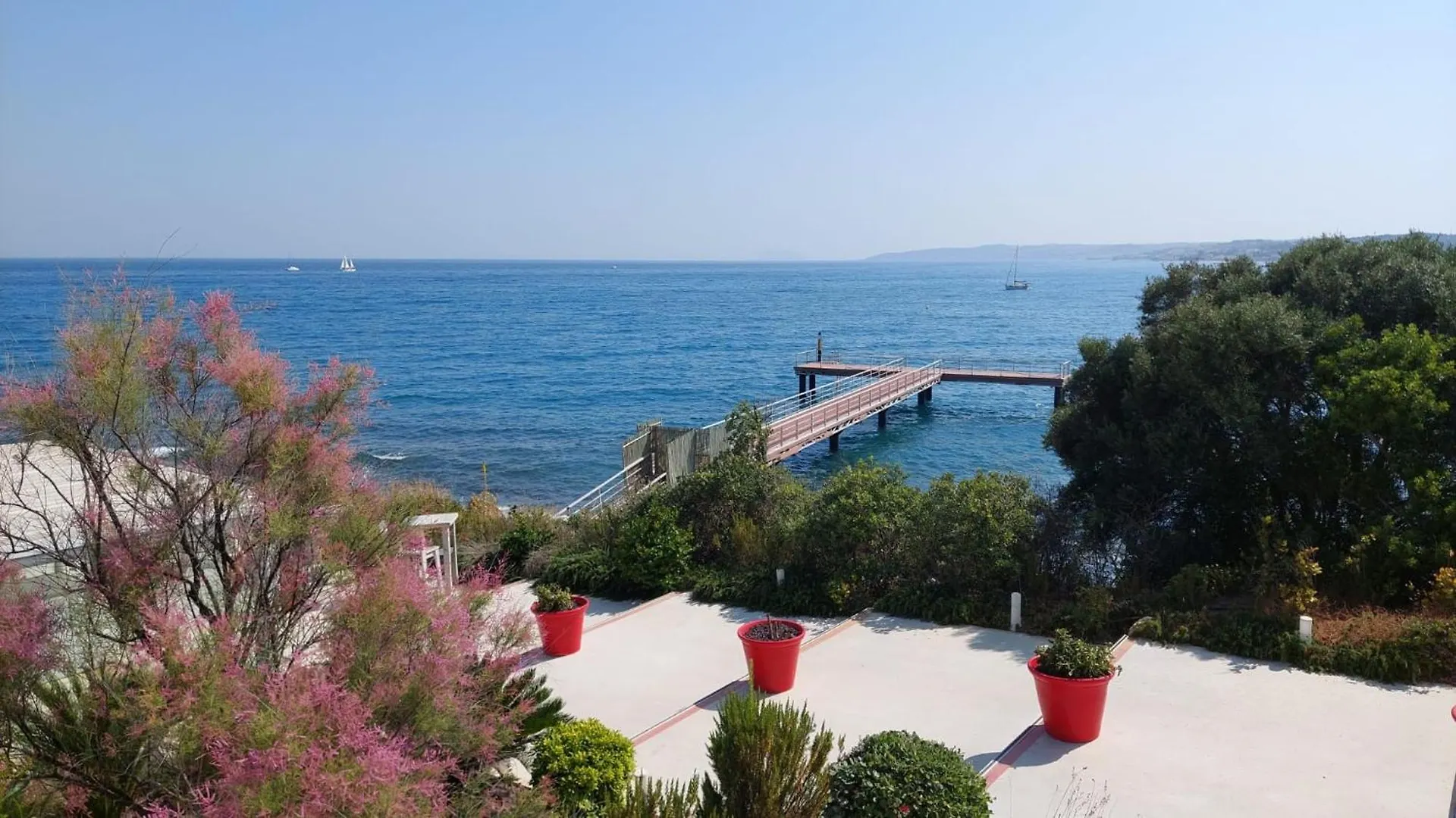 3-Min Walk To Beach , Pool , Estepona , 3Br 0*,  Spain