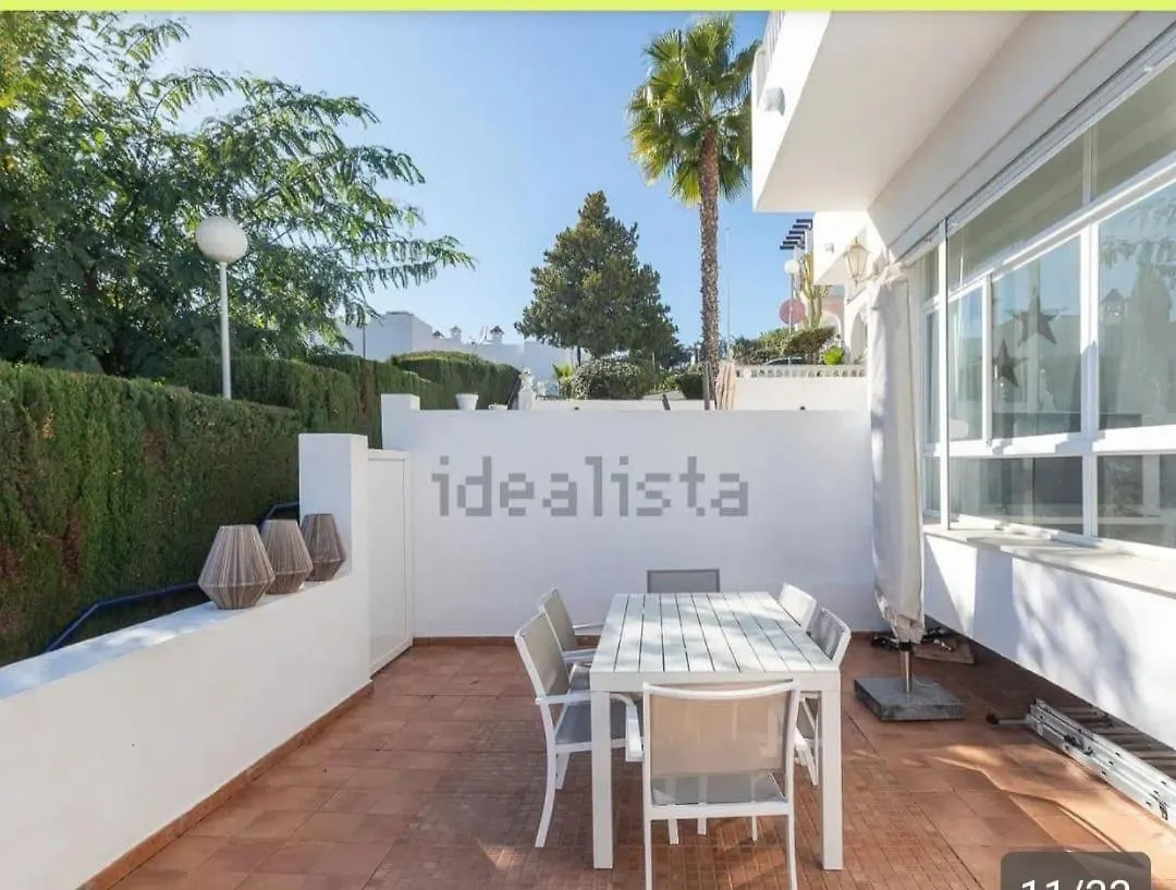 3-Min Walk To Beach , Pool , Estepona , 3Br Spain